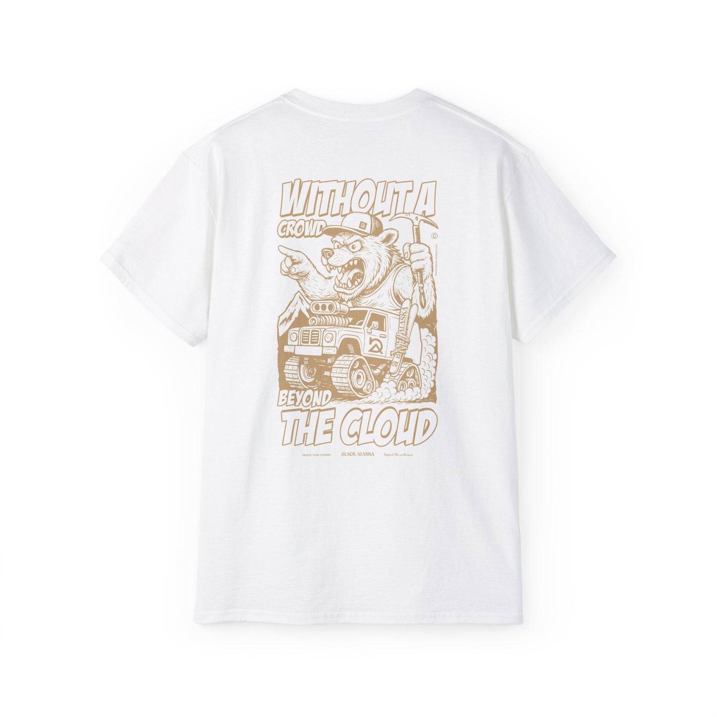 Without a crowd beyond the cloud | Unisex T-Shirt