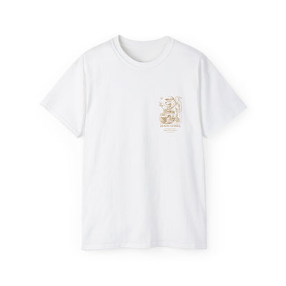 Without a crowd beyond the cloud | Unisex T-Shirt